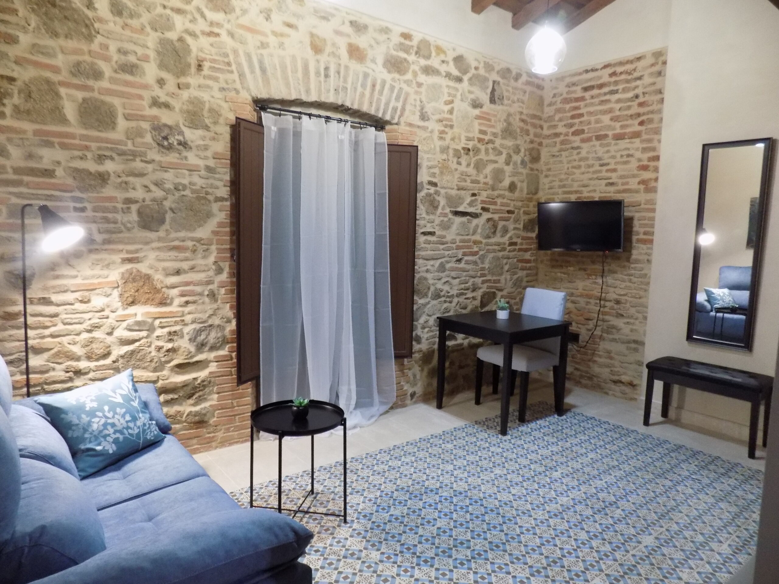 apartamentospuertadeljerte 18 AT SUITE PUERTA DE JERTE
